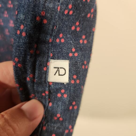 7 DIAMONDS Denim Stretch SS Button Down Mens M Navy Blue Red Geometric  Casual - Picture 9 of 10